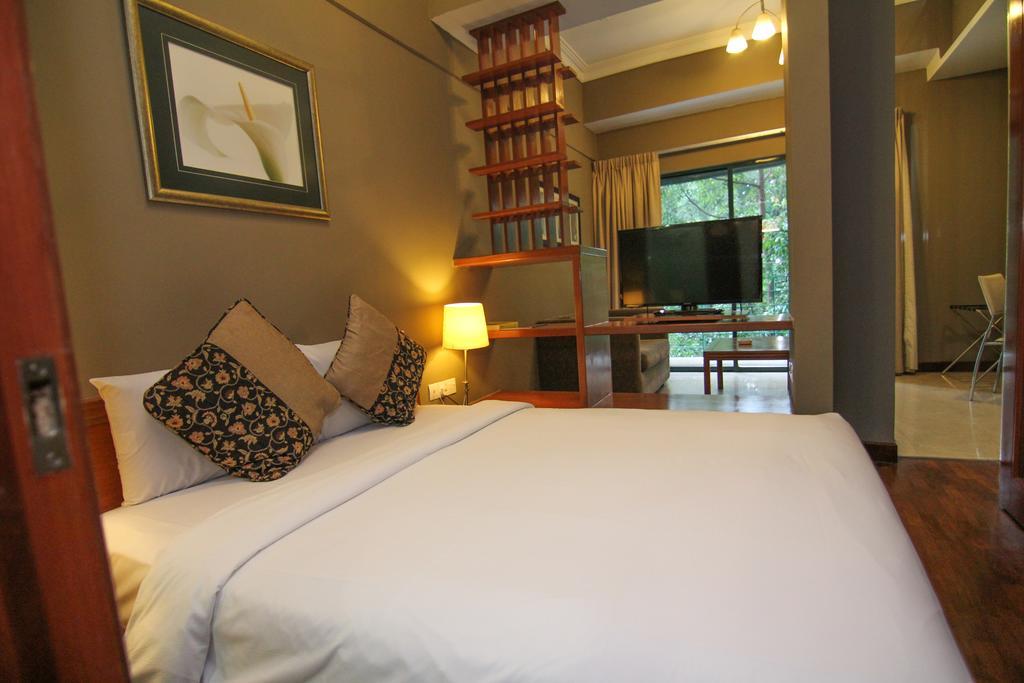 Peninsula Residence All Suite Hotel Kuala Lumpur Bagian luar foto