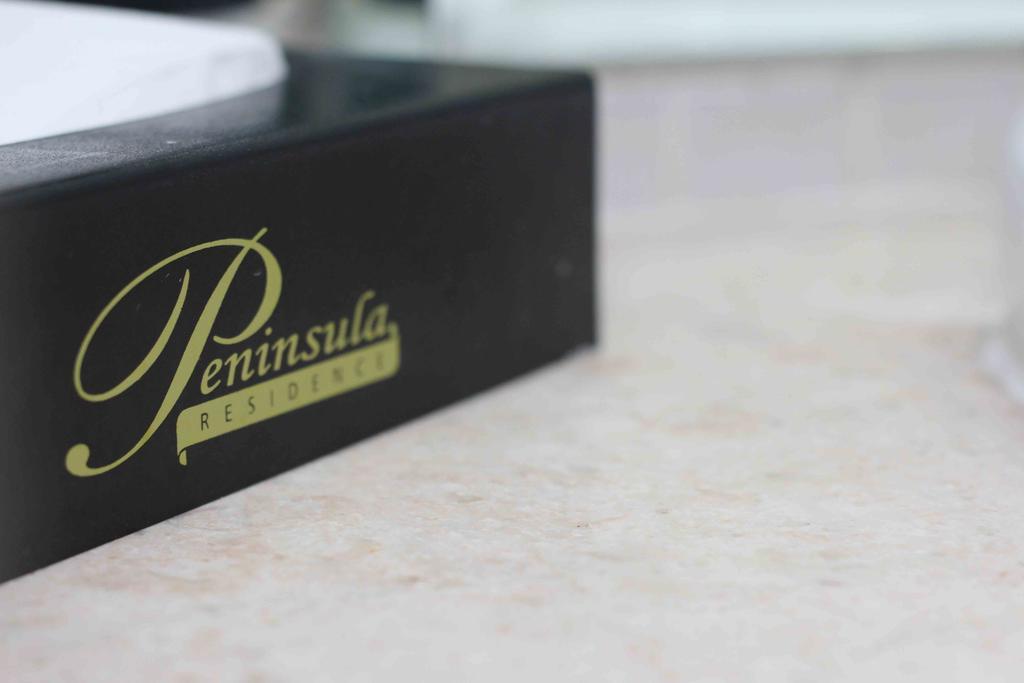 Peninsula Residence All Suite Hotel Kuala Lumpur Bagian luar foto