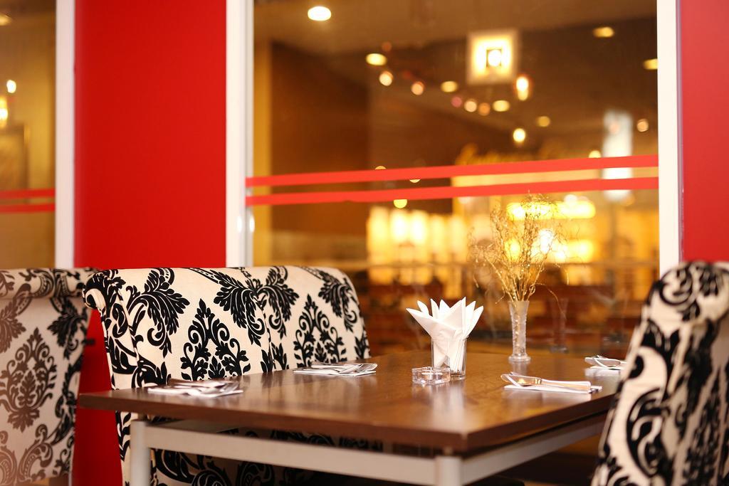 Peninsula Residence All Suite Hotel Kuala Lumpur Bagian luar foto