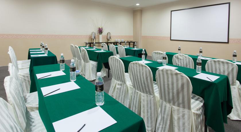 Peninsula Residence All Suite Hotel Kuala Lumpur Bagian luar foto